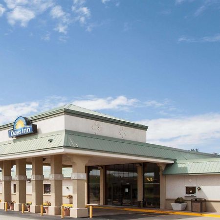 Days Inn By Wyndham Clinton Exterior foto