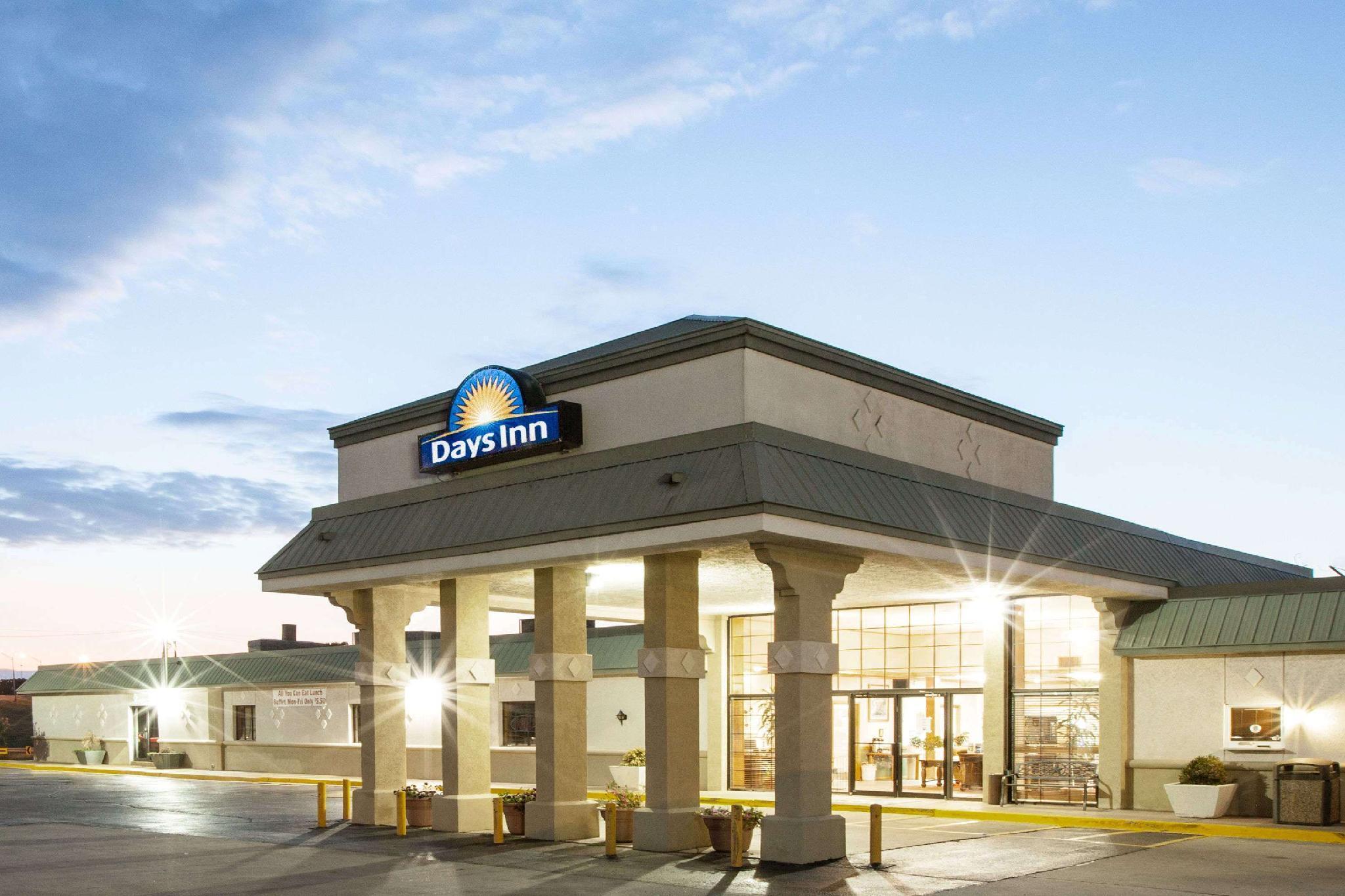 Days Inn By Wyndham Clinton Exterior foto