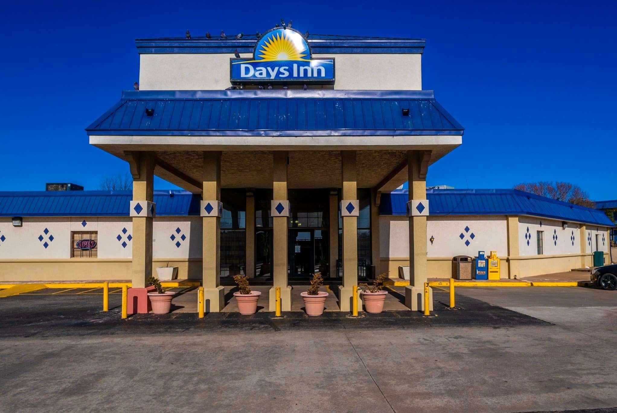 Days Inn By Wyndham Clinton Exterior foto