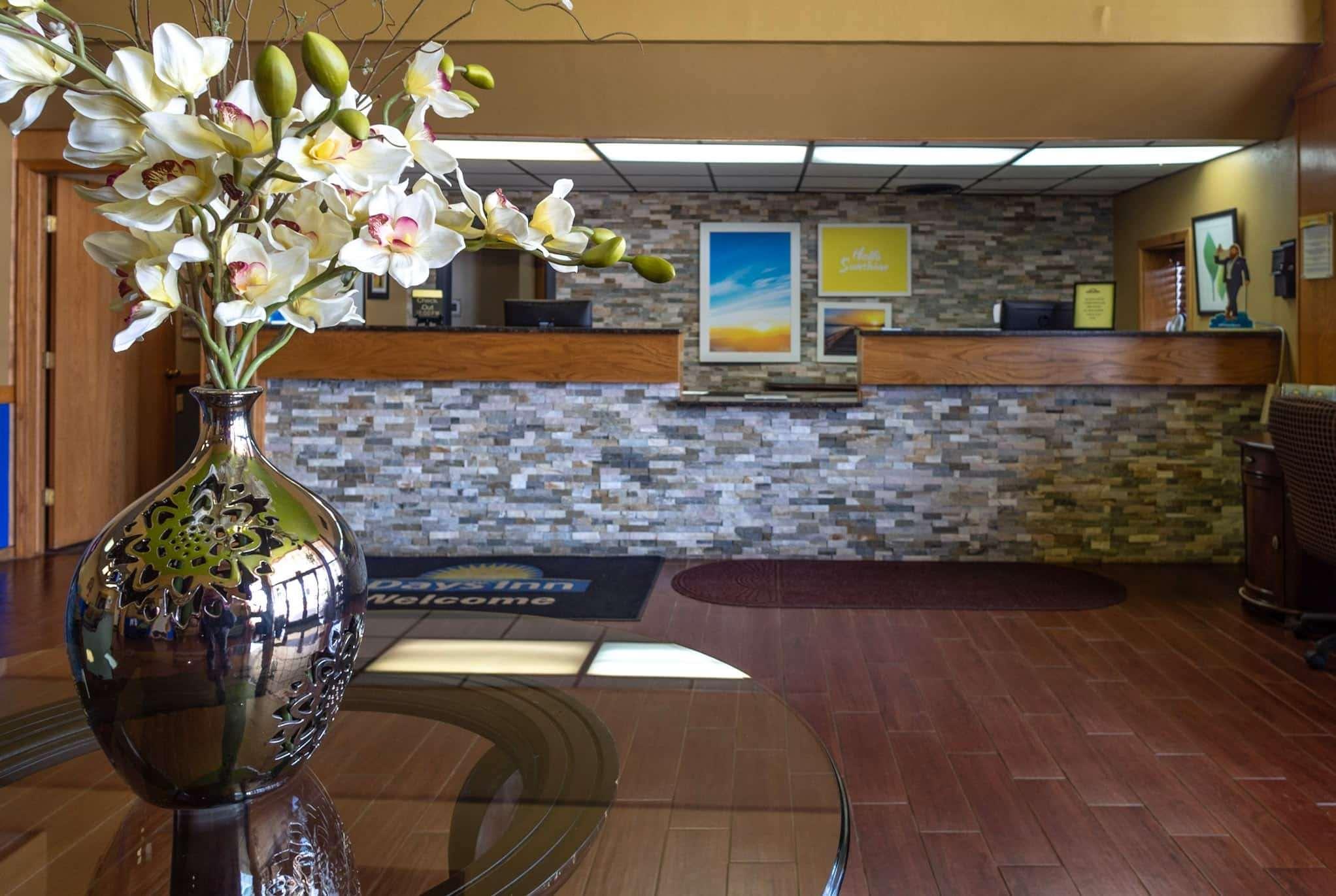 Days Inn By Wyndham Clinton Exterior foto