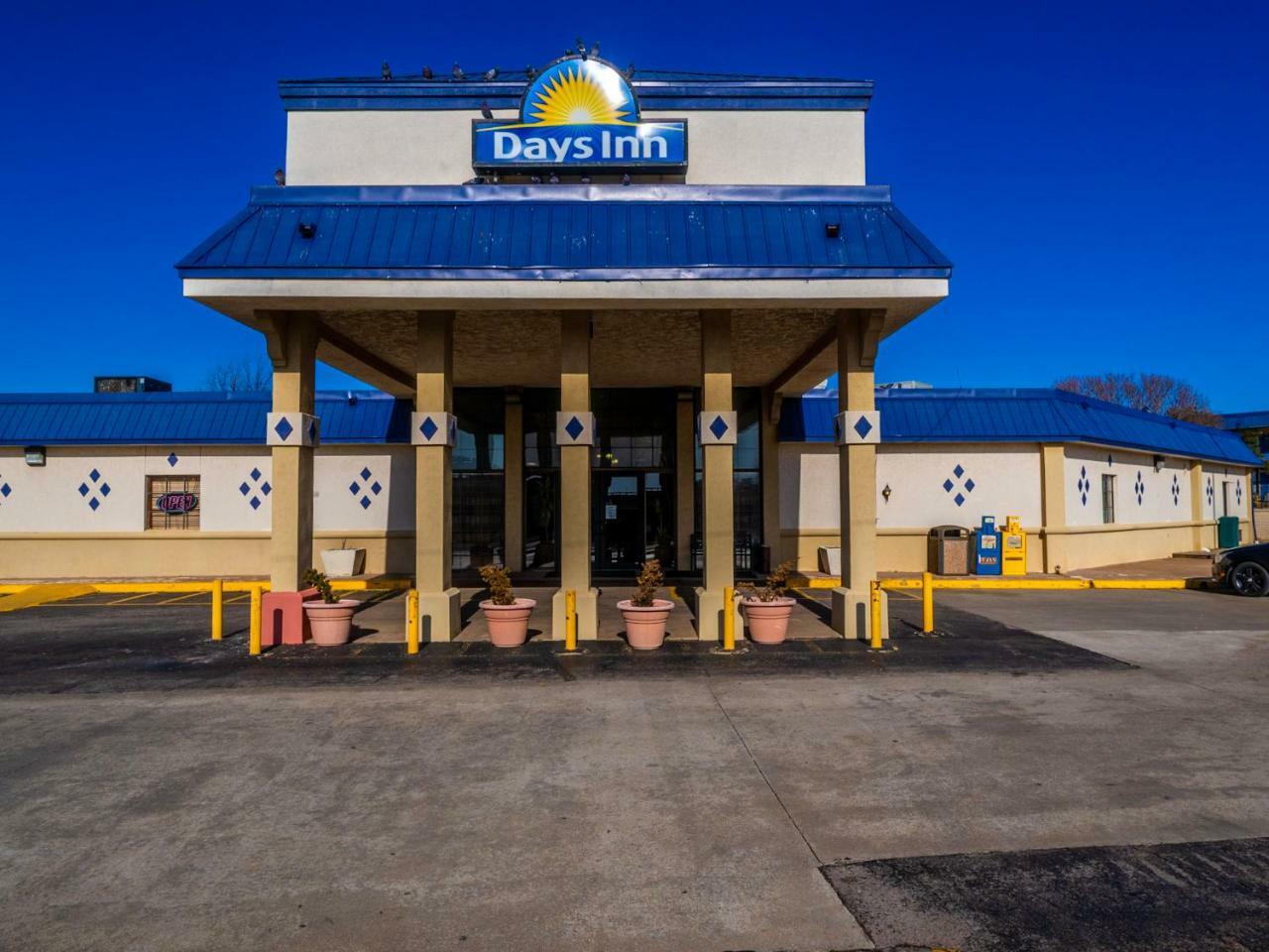 Days Inn By Wyndham Clinton Exterior foto